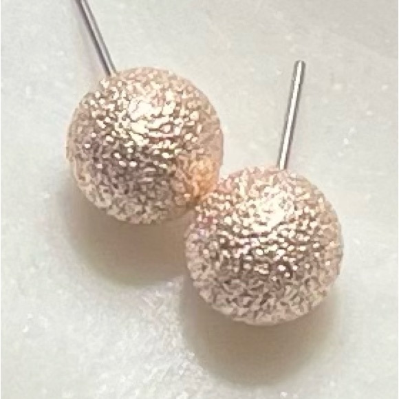 Meteorite studs - Picture 2 of 2